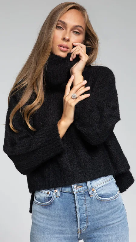 Cropped Turtleneck - Black