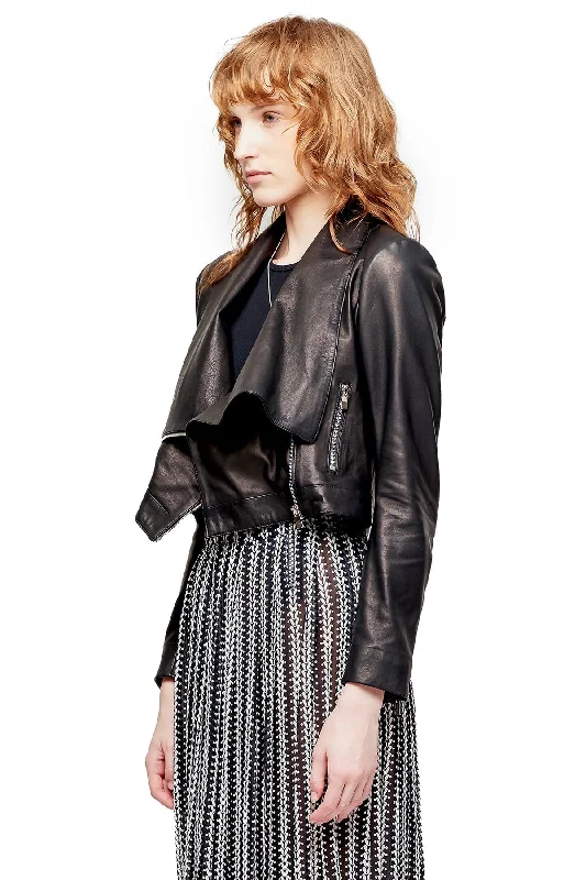 CROSSOVER LEATHER JACKET IN BLACK