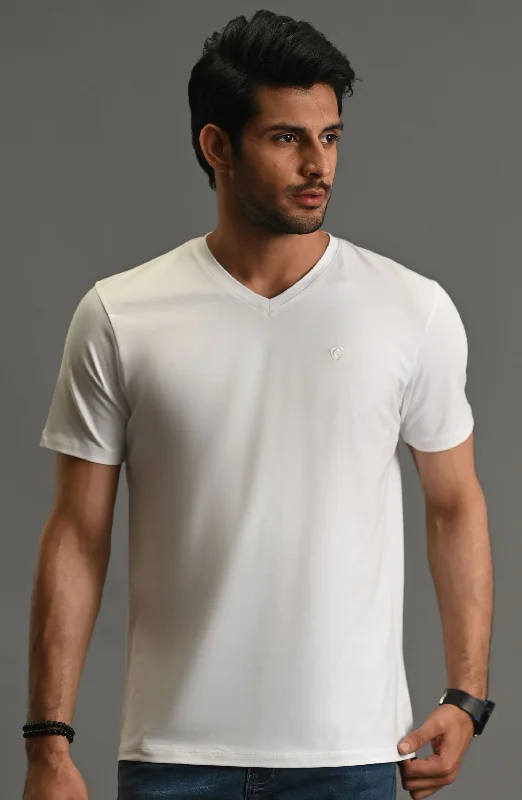 V-NECK - BASIC TEES