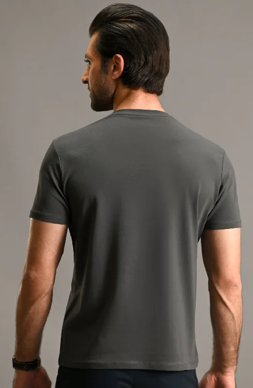 V-NECK - BASIC TEES