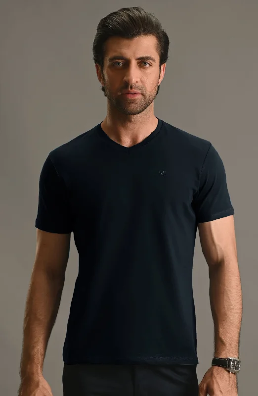 V-NECK - BASIC TEES