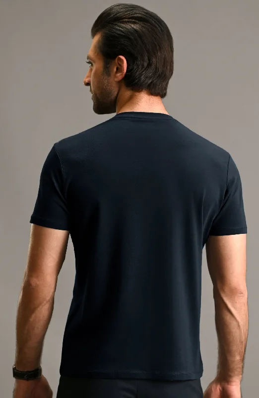 V-NECK - BASIC TEES