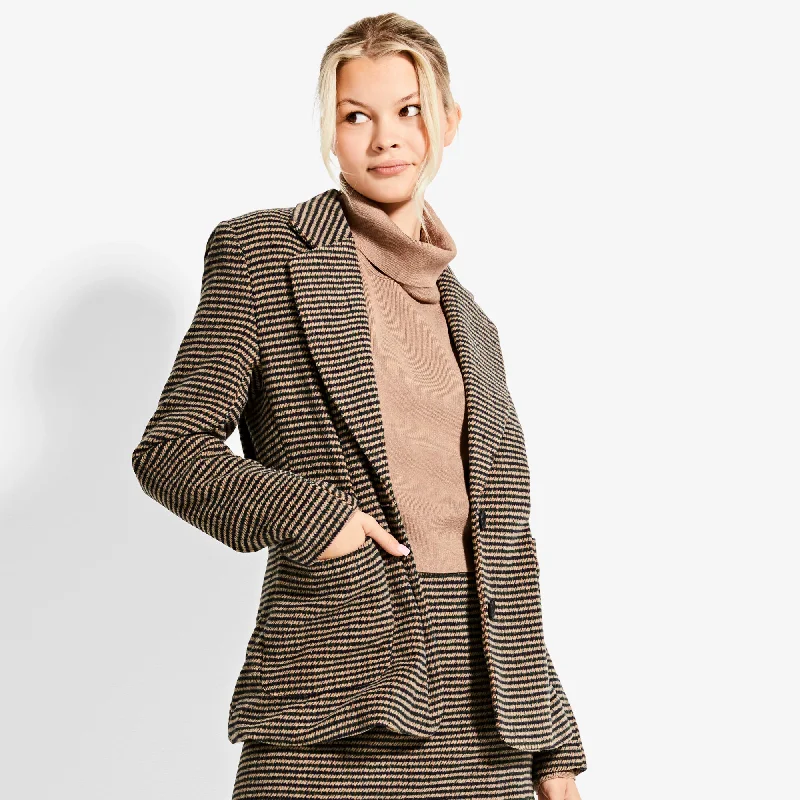 Limited Collection Woman's City Blues Houndstooth Blazer