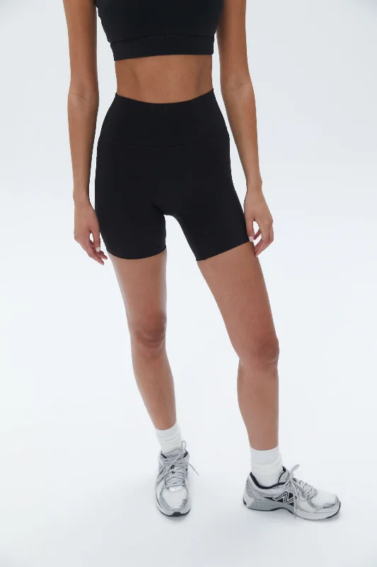 Ultimate Crop Shorts - Black