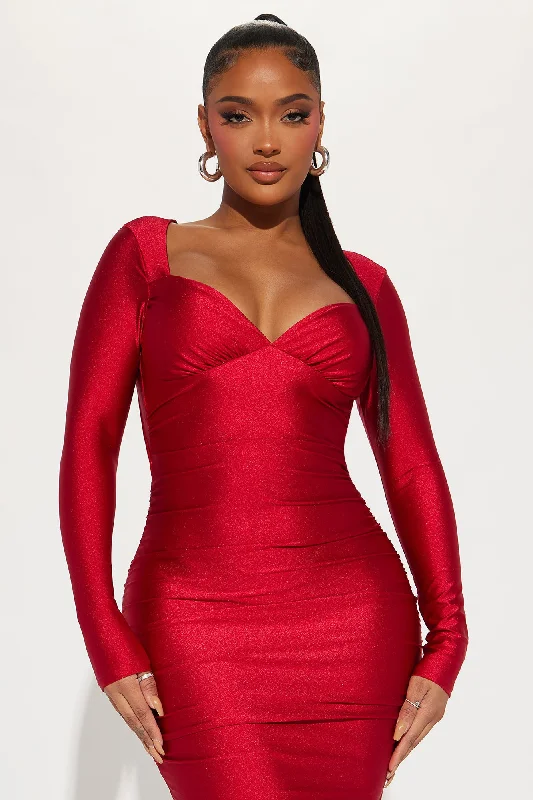 Brianna Tricot Gown - Red